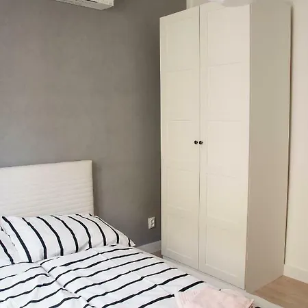 Modern In City Center + Parking * Bratislava
