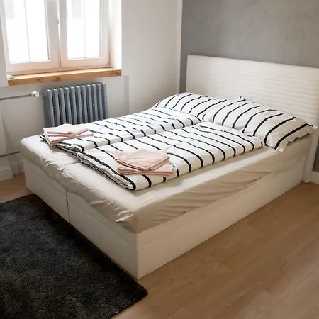 Modern In City Center + Parking Apartamento Bratislava